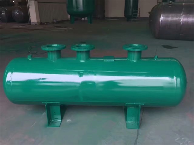 1679991473376569.jpeg 德钦德钦德钦蒸汽分气缸1.jpeg